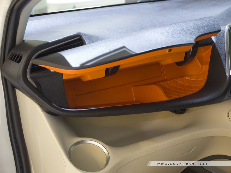 https://i.i-sgcm.com/new_cars/cars/11752/11752_g23
