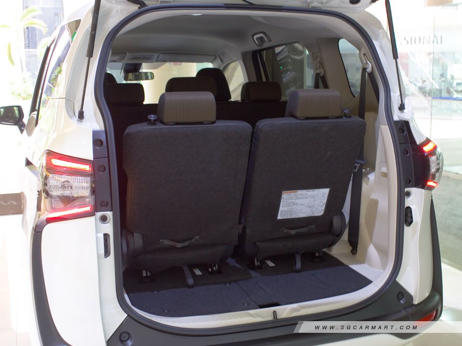 https://i.i-sgcm.com/new_cars/cars/11752/11752_g24