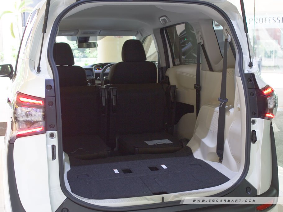 https://i.i-sgcm.com/new_cars/cars/11752/11752_g25