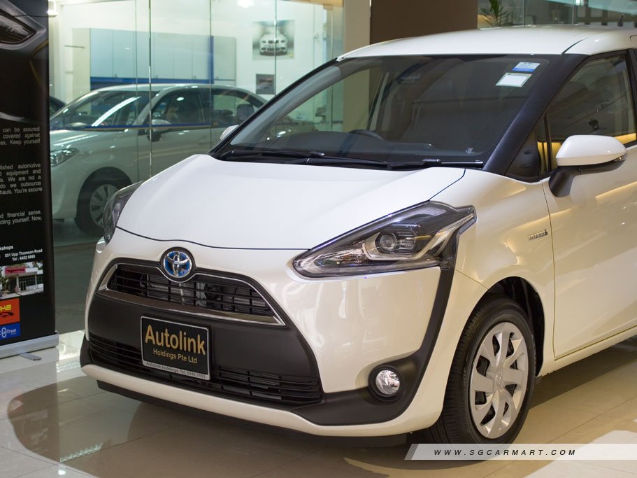 https://i.i-sgcm.com/new_cars/cars/11752/11752_g4