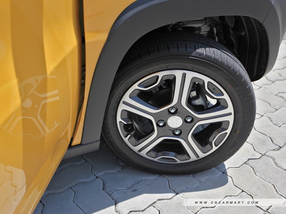 https://i.i-sgcm.com/new_cars/cars/11753/11753_g26
