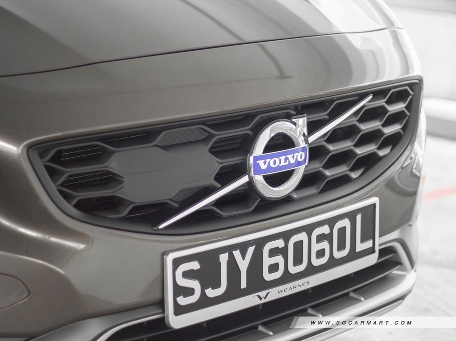 https://i.i-sgcm.com/new_cars/cars/11764/11764_g22
