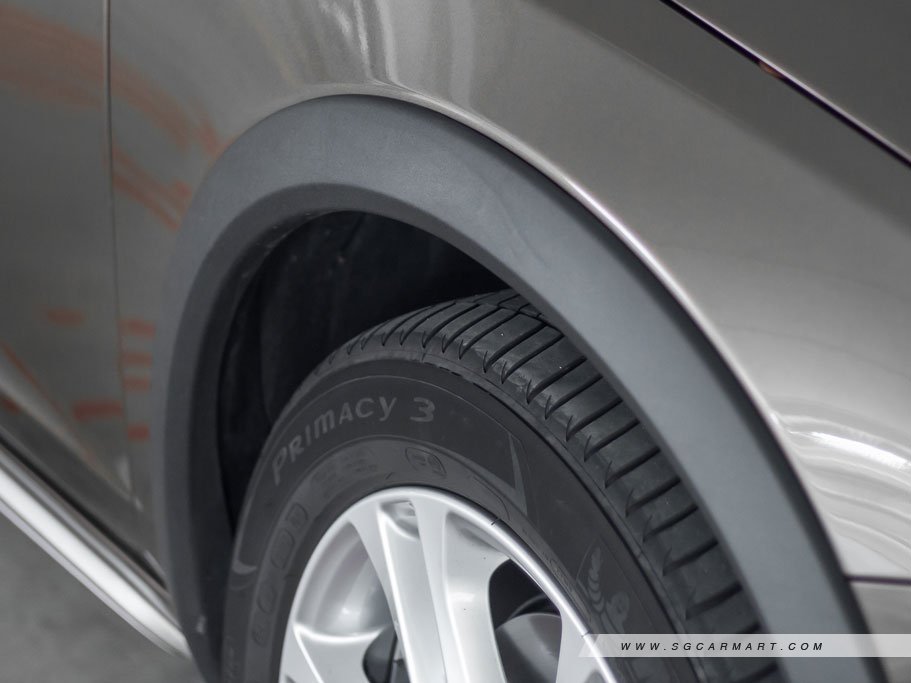 https://i.i-sgcm.com/new_cars/cars/11764/11764_g24