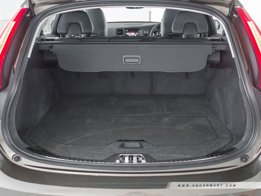 https://i.i-sgcm.com/new_cars/cars/11764/11764_g40