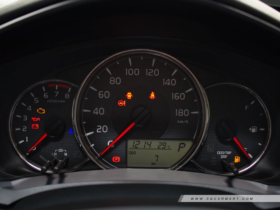 https://i.i-sgcm.com/new_cars/cars/11765/11765_g16