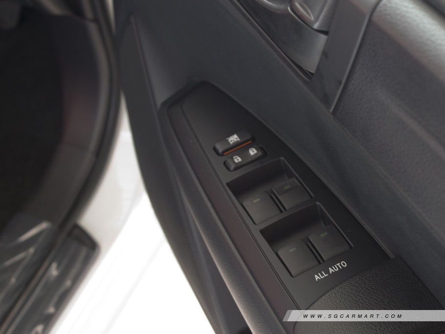 https://i.i-sgcm.com/new_cars/cars/11765/11765_g19