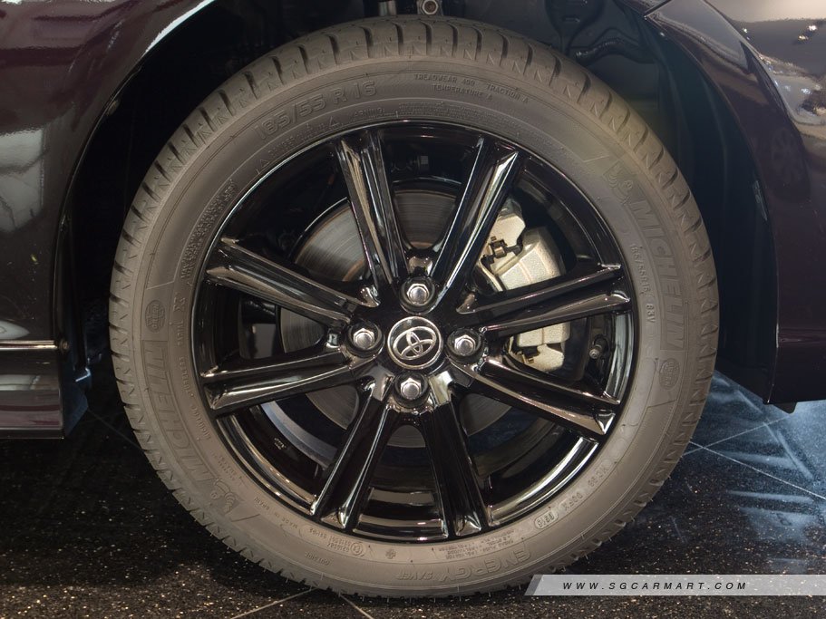 https://i.i-sgcm.com/new_cars/cars/11765/11765_g28