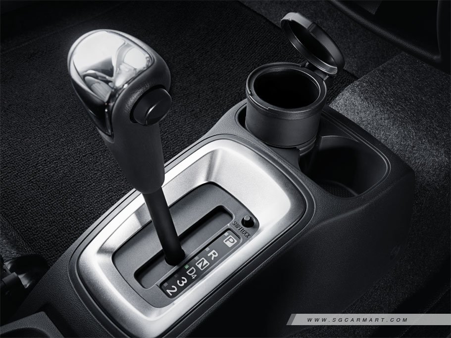 https://i.i-sgcm.com/new_cars/cars/11769/11769_g52