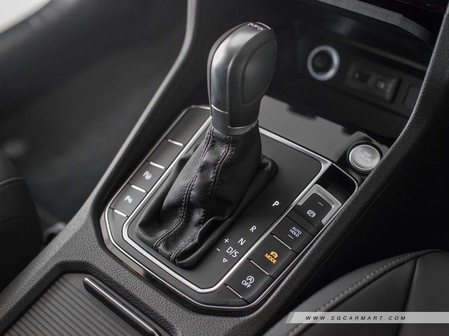 https://i.i-sgcm.com/new_cars/cars/11772/11772_g34