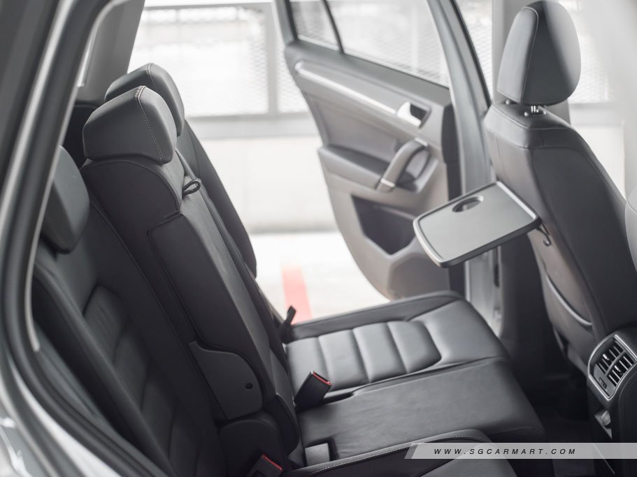 https://i.i-sgcm.com/new_cars/cars/11772/11772_g37