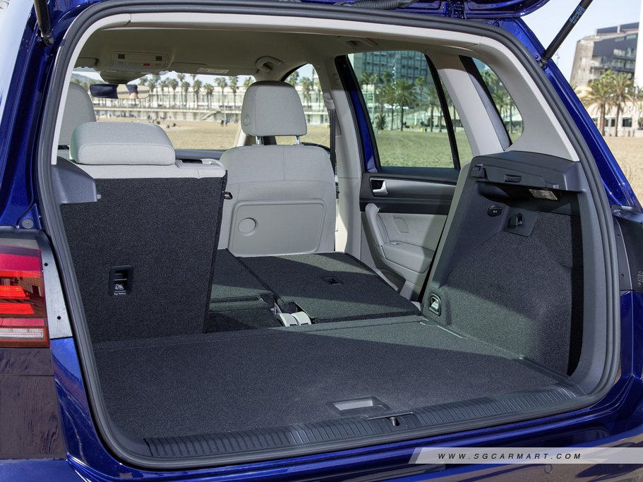 https://i.i-sgcm.com/new_cars/cars/11772/11772_g74