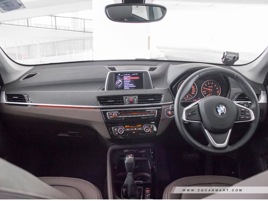 https://i.i-sgcm.com/new_cars/cars/11775/11775_g26
