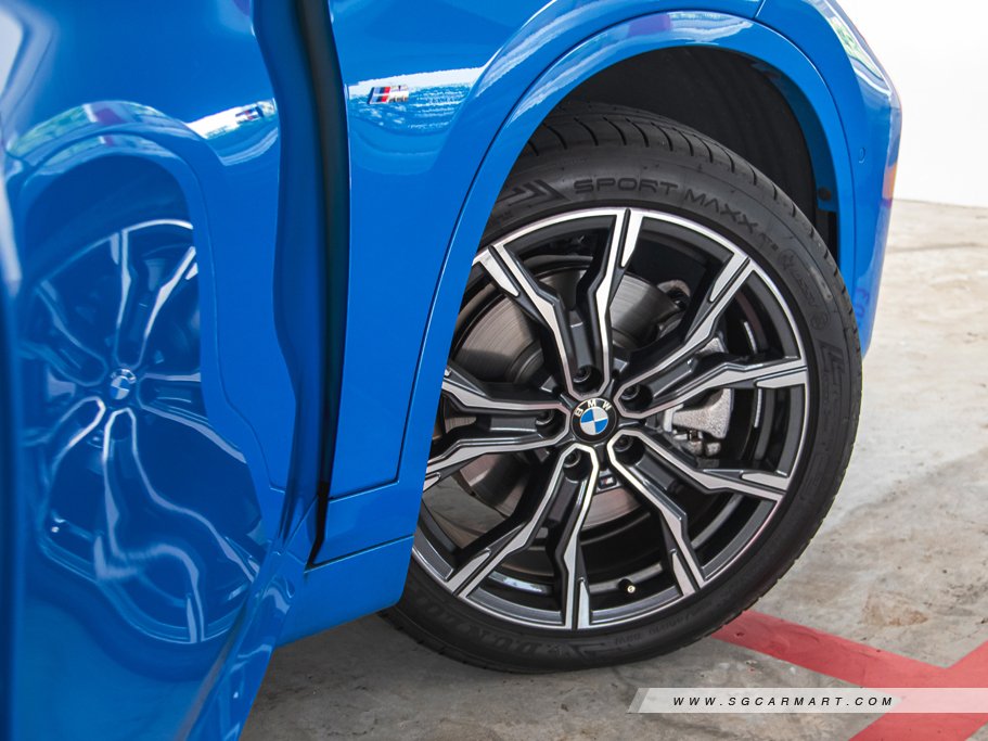 https://i.i-sgcm.com/new_cars/cars/11775/11775_g63