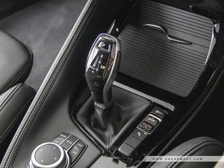 https://i.i-sgcm.com/new_cars/cars/11775/11775_g76