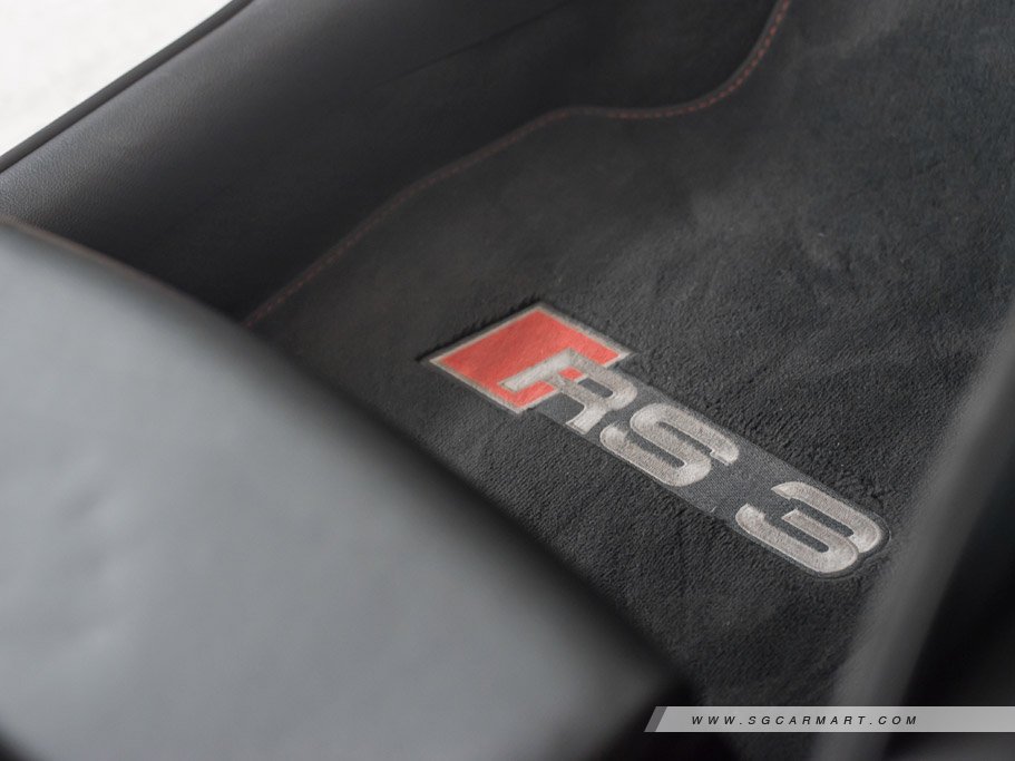 https://i.i-sgcm.com/new_cars/cars/11781/11781_g43