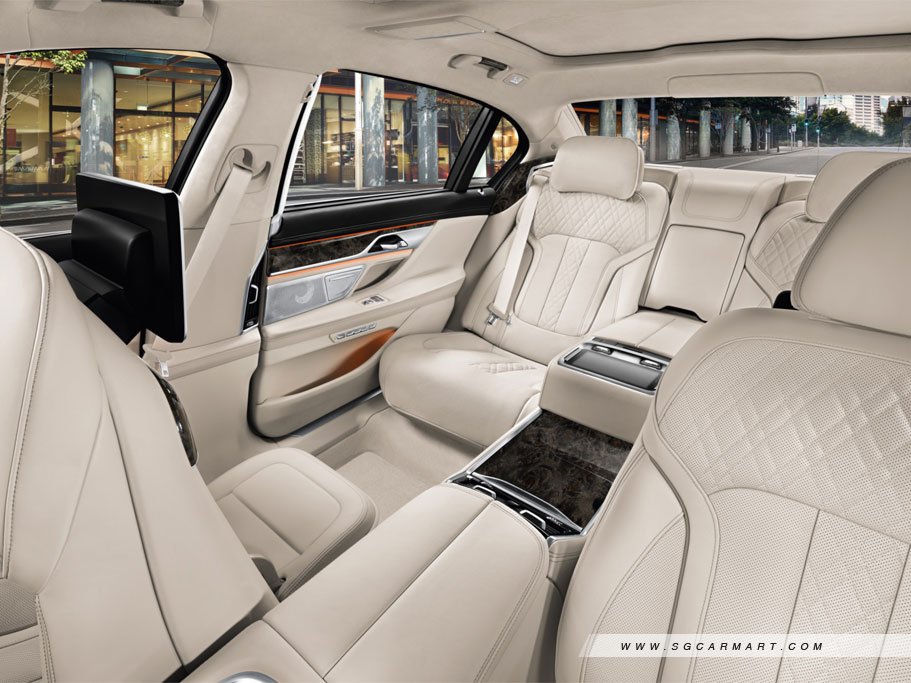https://i.i-sgcm.com/new_cars/cars/11782/11782_g11