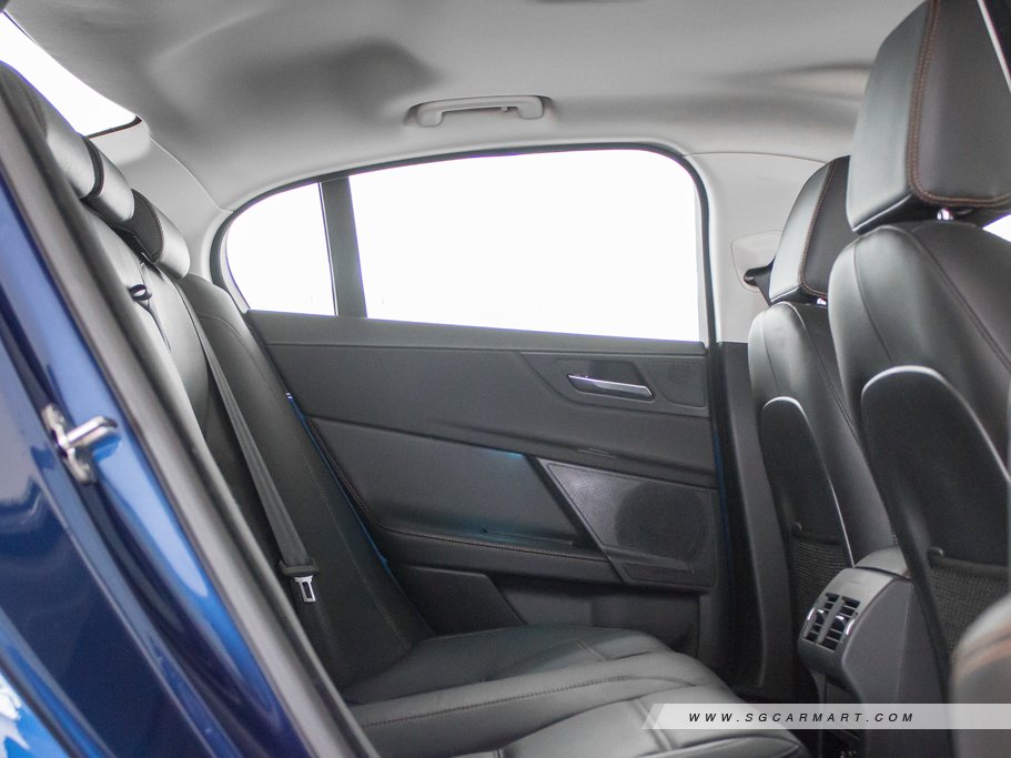 https://i.i-sgcm.com/new_cars/cars/11783/11783_g25