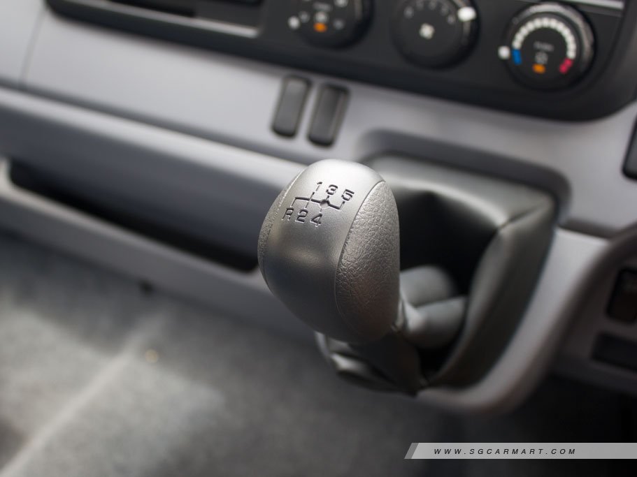 https://i.i-sgcm.com/new_cars/cars/11786/11786_g11
