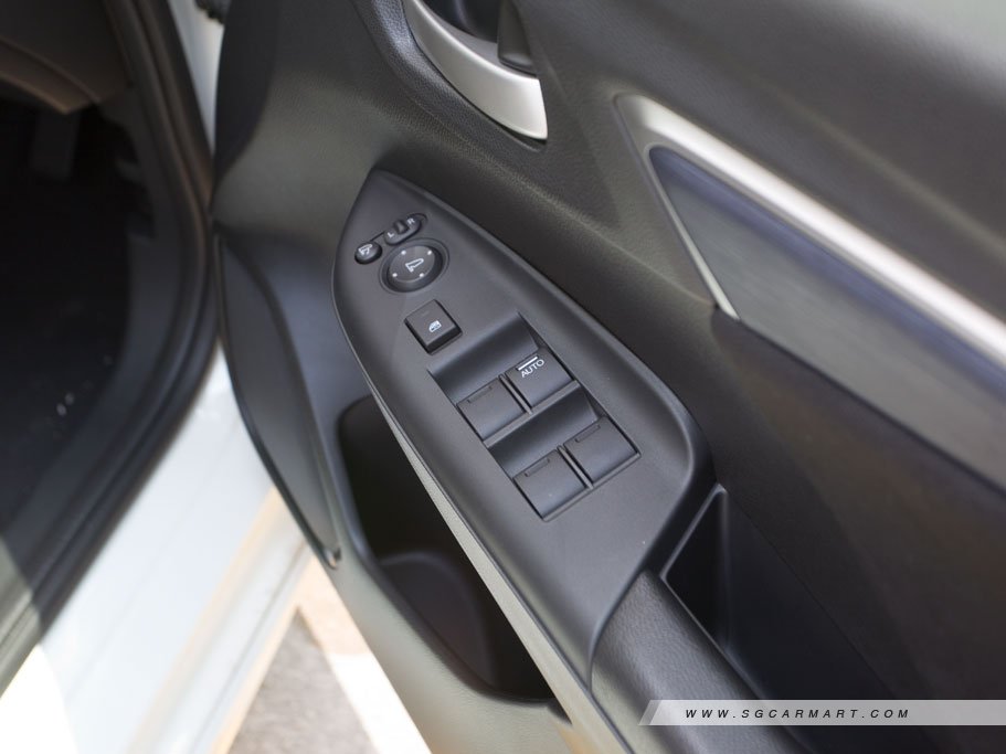 https://i.i-sgcm.com/new_cars/cars/11787/11787_g20
