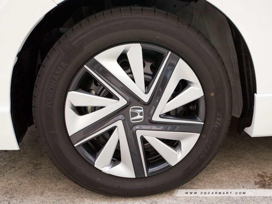 https://i.i-sgcm.com/new_cars/cars/11787/11787_g7