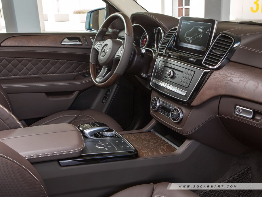 https://i.i-sgcm.com/new_cars/cars/11788/11788_g13