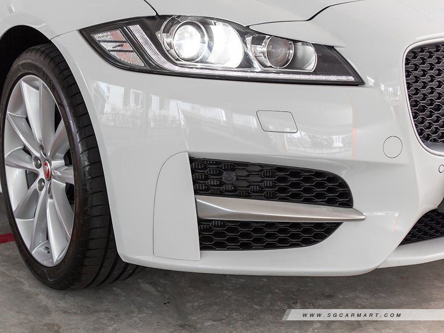 https://i.i-sgcm.com/new_cars/cars/11789/11789_g54
