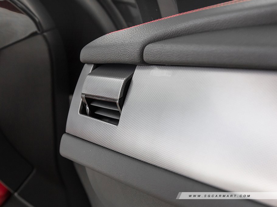 https://i.i-sgcm.com/new_cars/cars/11789/11789_g72