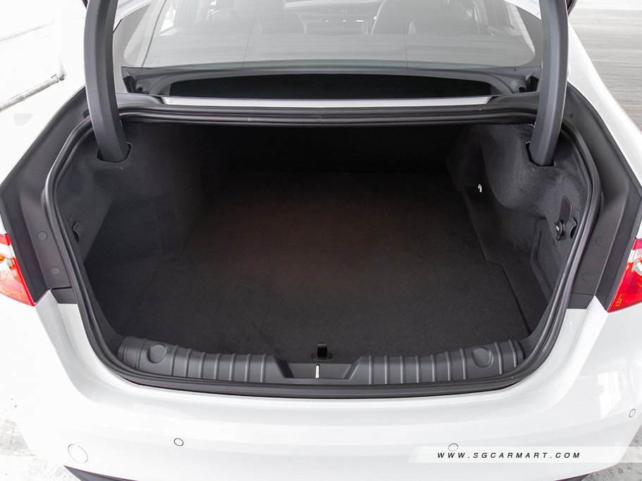 https://i.i-sgcm.com/new_cars/cars/11789/11789_g77
