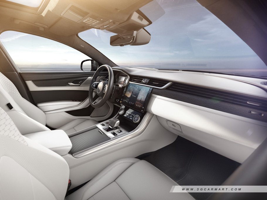 https://i.i-sgcm.com/new_cars/cars/11789/11789_g93