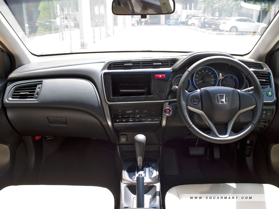 https://i.i-sgcm.com/new_cars/cars/11791/11791_g11