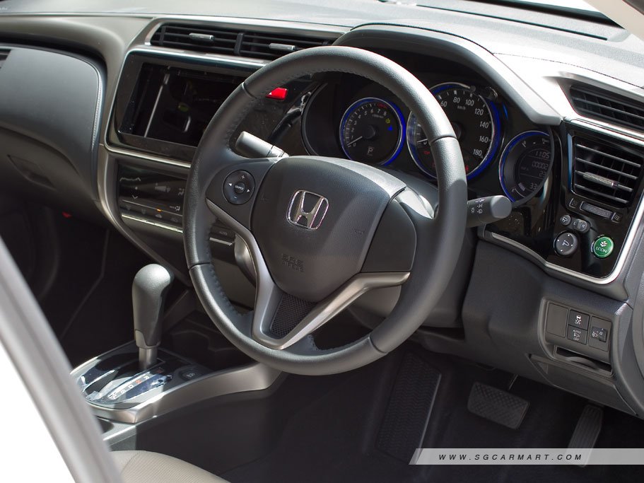 https://i.i-sgcm.com/new_cars/cars/11791/11791_g12
