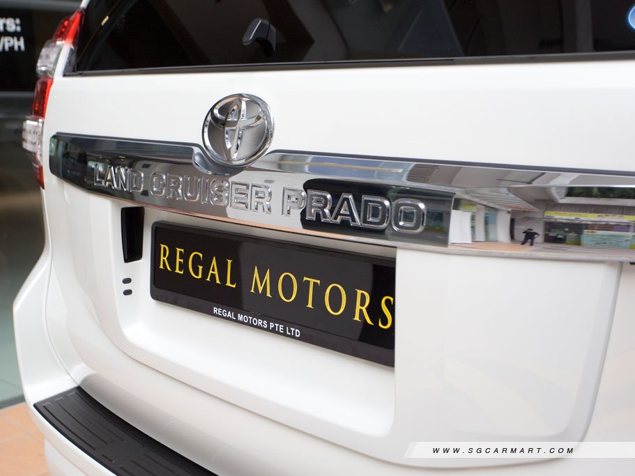 https://i.i-sgcm.com/new_cars/cars/11792/11792_g12