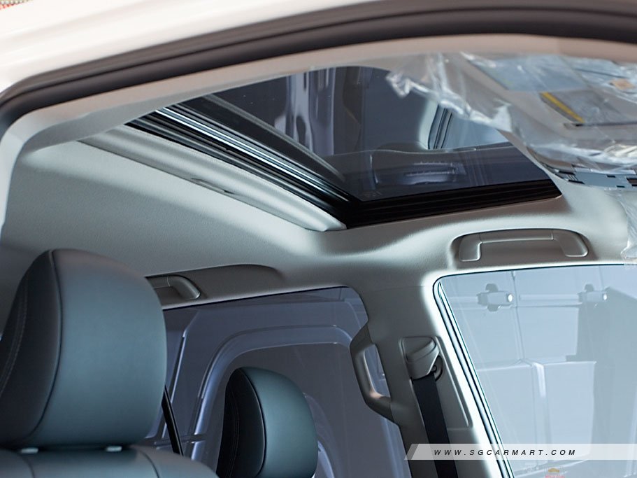 https://i.i-sgcm.com/new_cars/cars/11792/11792_g28