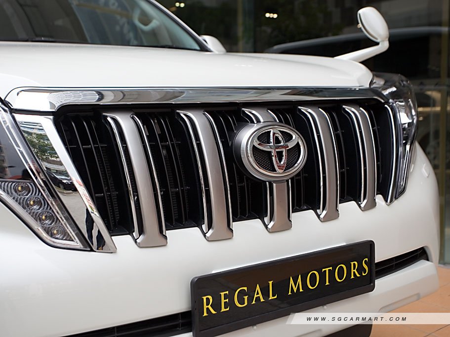 https://i.i-sgcm.com/new_cars/cars/11792/11792_g7