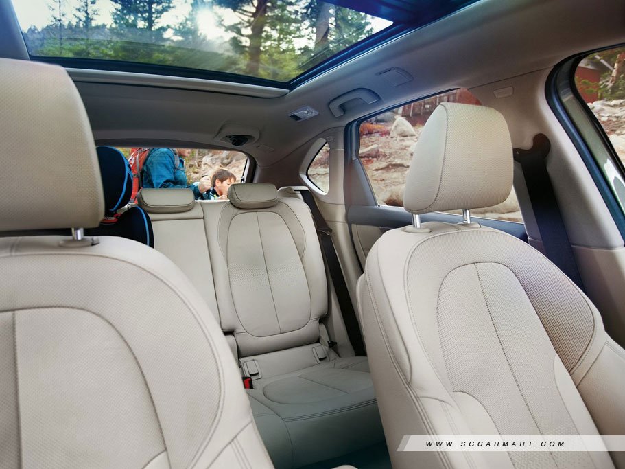 https://i.i-sgcm.com/new_cars/cars/11794/11794_g12