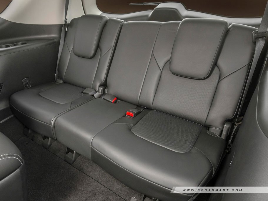 Infiniti QX80 11