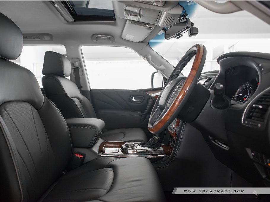 https://i.i-sgcm.com/new_cars/cars/11796/11796_g22