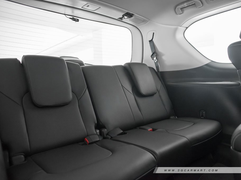https://i.i-sgcm.com/new_cars/cars/11796/11796_g24