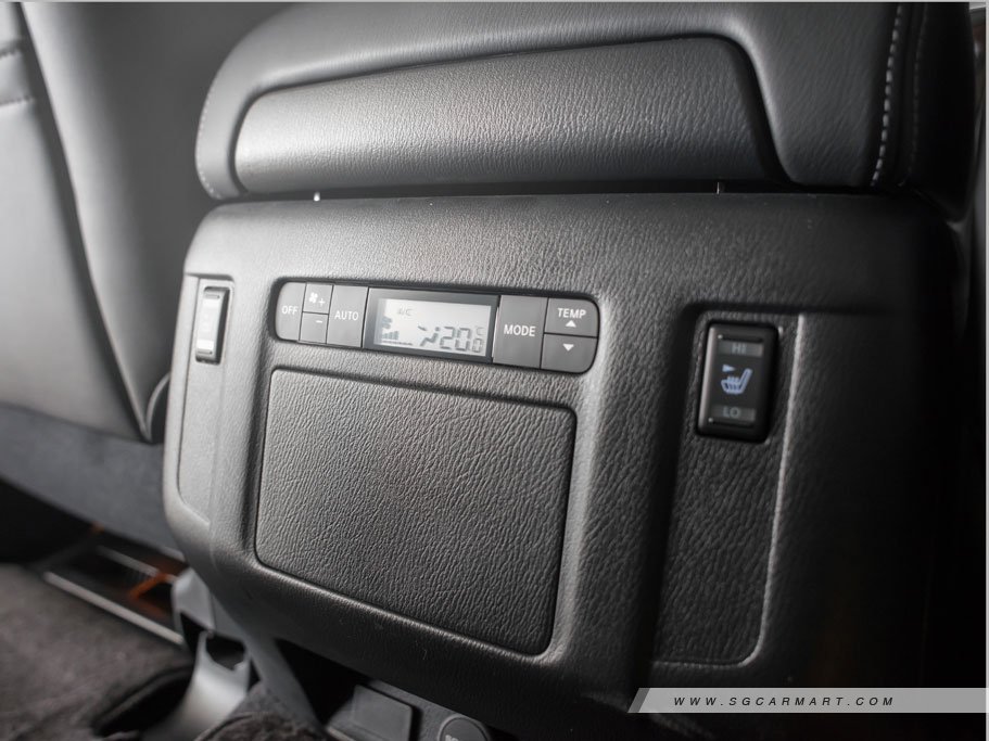 https://i.i-sgcm.com/new_cars/cars/11796/11796_g33