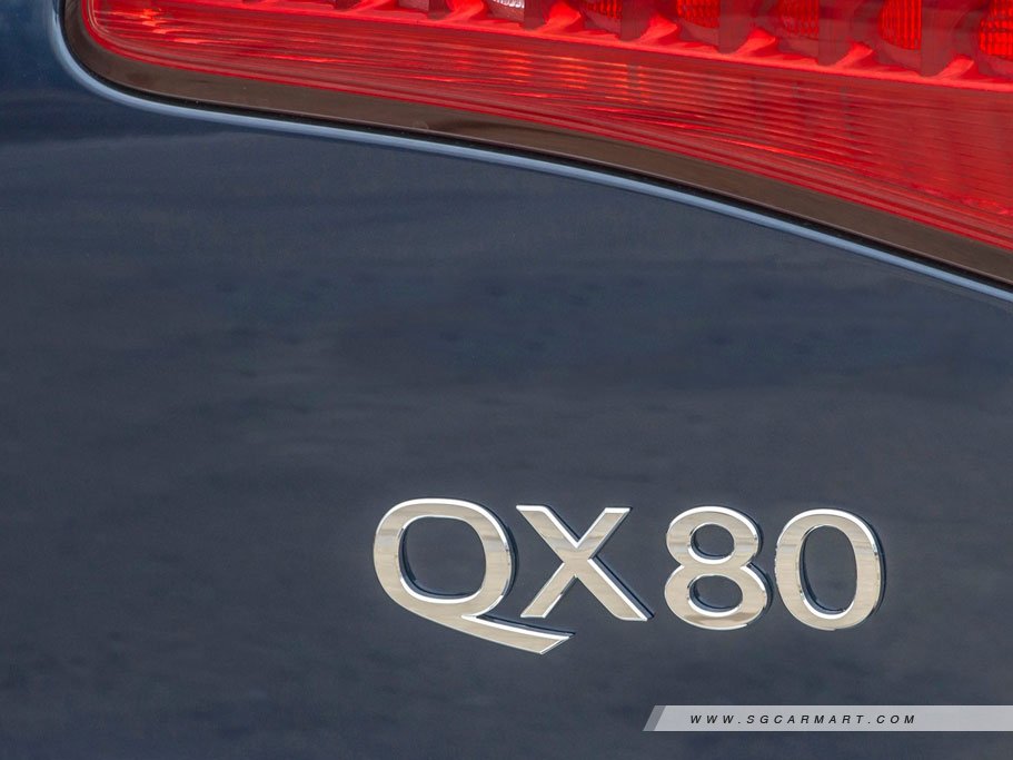 Infiniti QX80 8