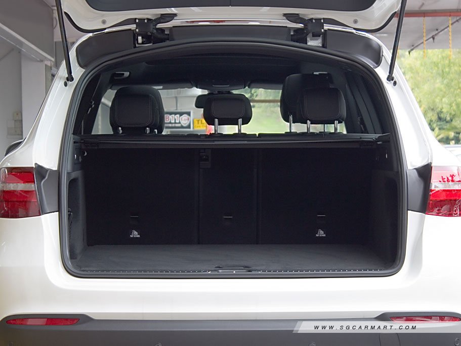 https://i.i-sgcm.com/new_cars/cars/11798/11798_g30