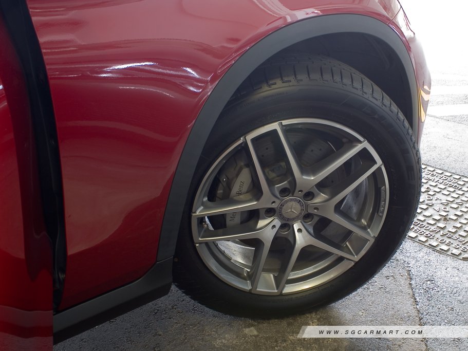 https://i.i-sgcm.com/new_cars/cars/11798/11798_g37