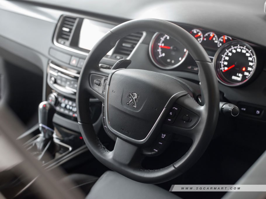 https://i.i-sgcm.com/new_cars/cars/11805/11805_g14