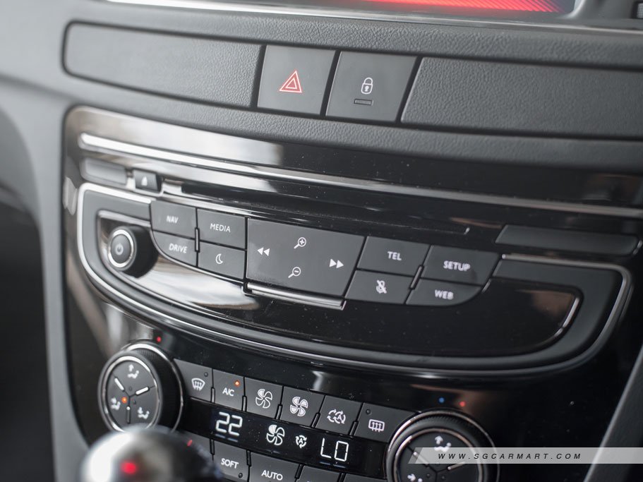 https://i.i-sgcm.com/new_cars/cars/11805/11805_g18