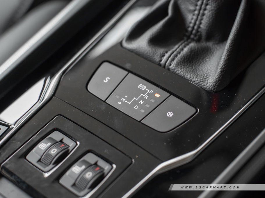 https://i.i-sgcm.com/new_cars/cars/11805/11805_g20