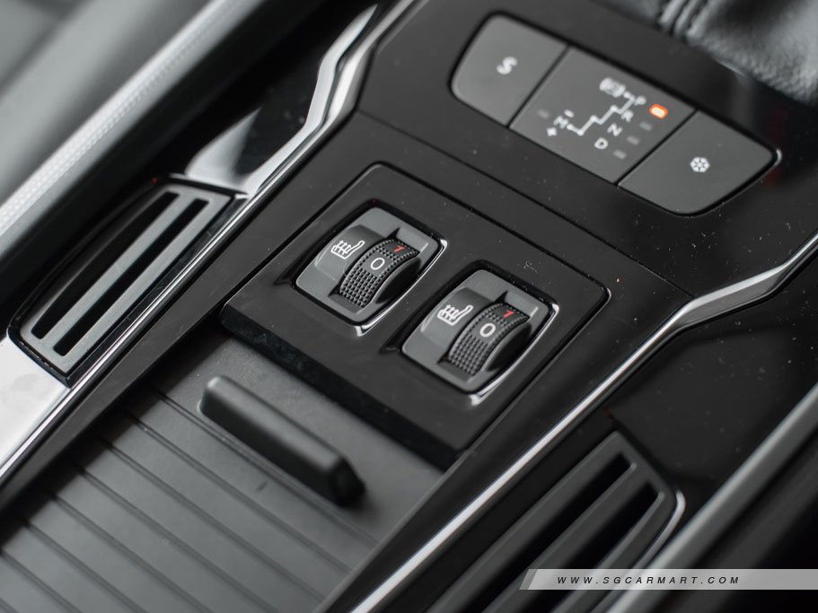 https://i.i-sgcm.com/new_cars/cars/11805/11805_g21