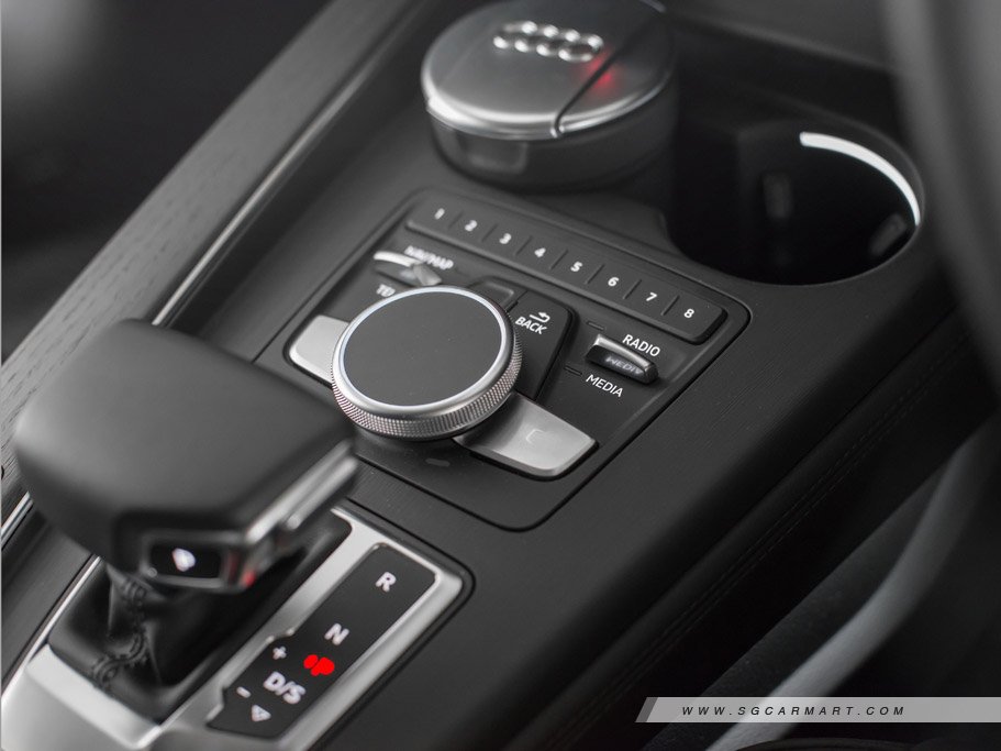https://i.i-sgcm.com/new_cars/cars/11806/11806_g61