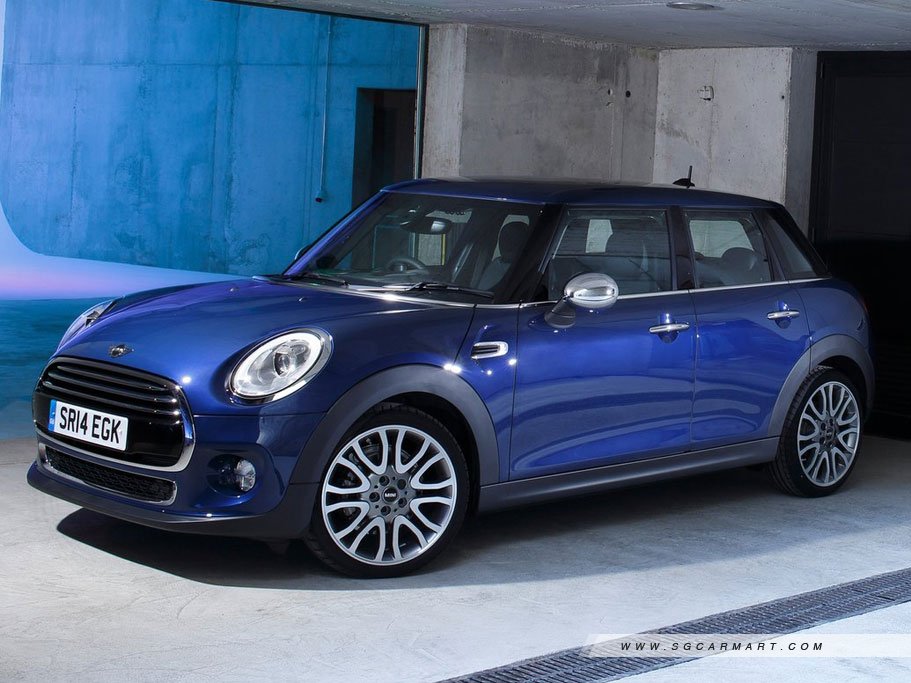 MINI Cooper D 5-Door 2