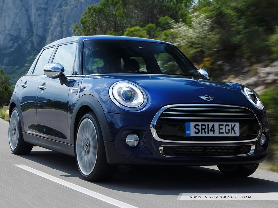 MINI Cooper D 5-Door 4
