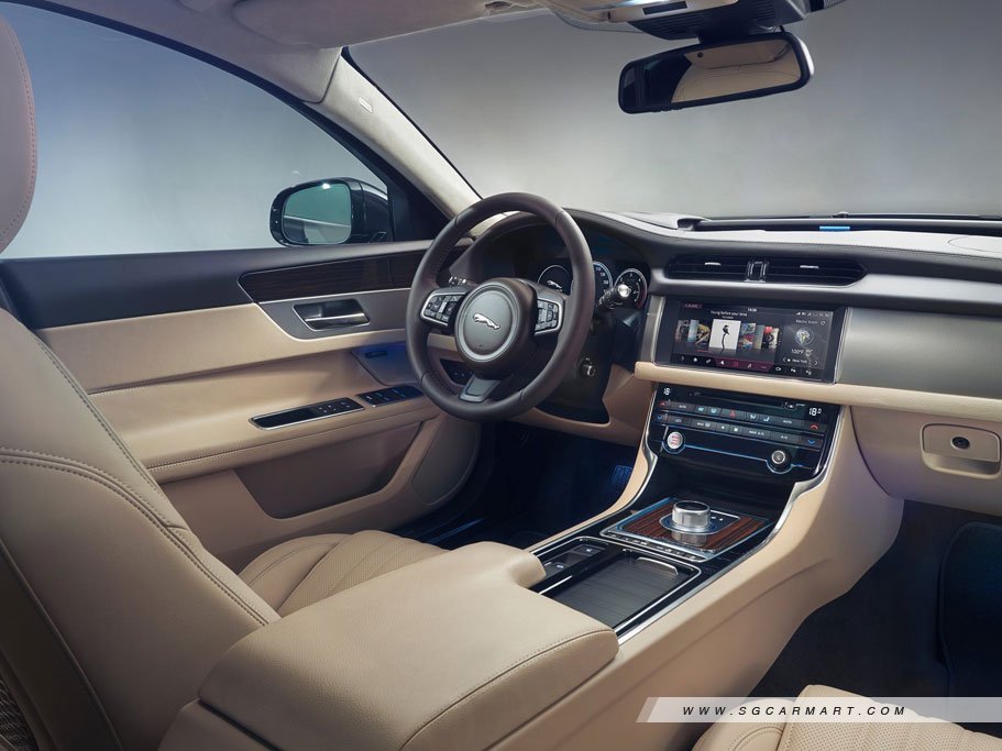 https://i.i-sgcm.com/new_cars/cars/11808/11808_g12